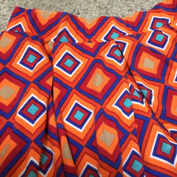 LuLaRoe Madison Skirt NWT XS - Picture 2 of 5